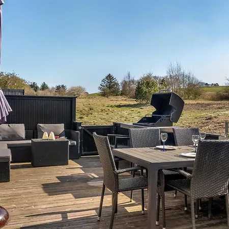 Kauno - 16km To The Fjord By Interhome