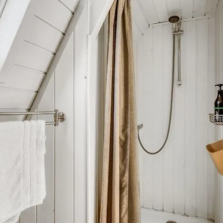 Kauno - 16km To The Fjord By Interhome