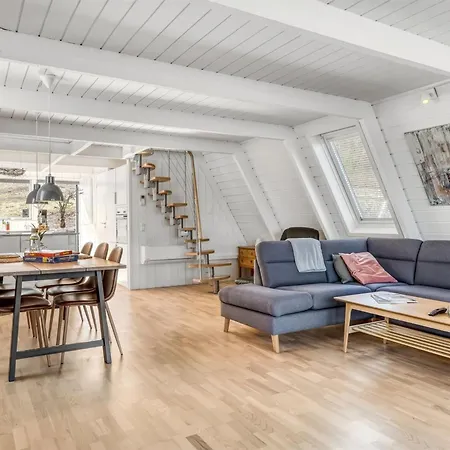 Kauno - 16km To The Fjord By Interhome Lägenhet