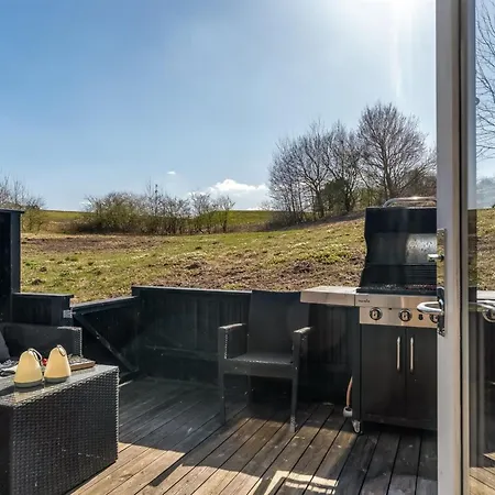 Kauno - 16km To The Fjord By Interhome *